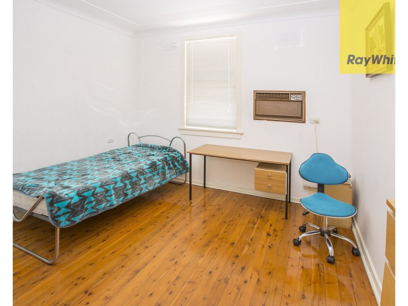 1 Gladys Crescent, Seven Hills NSW 2147