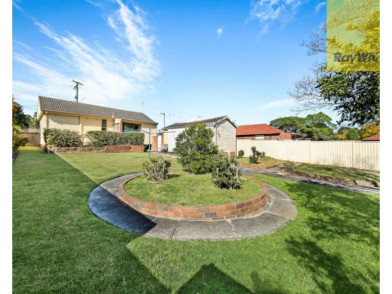49 Amos Street, Westmead NSW 2145