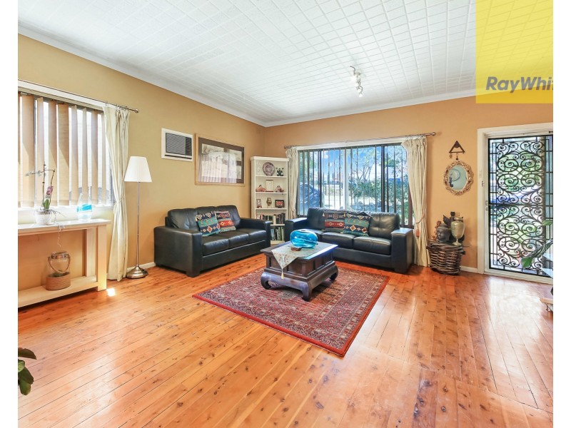 4 Paul Crescent, South Wentworthville NSW 2145