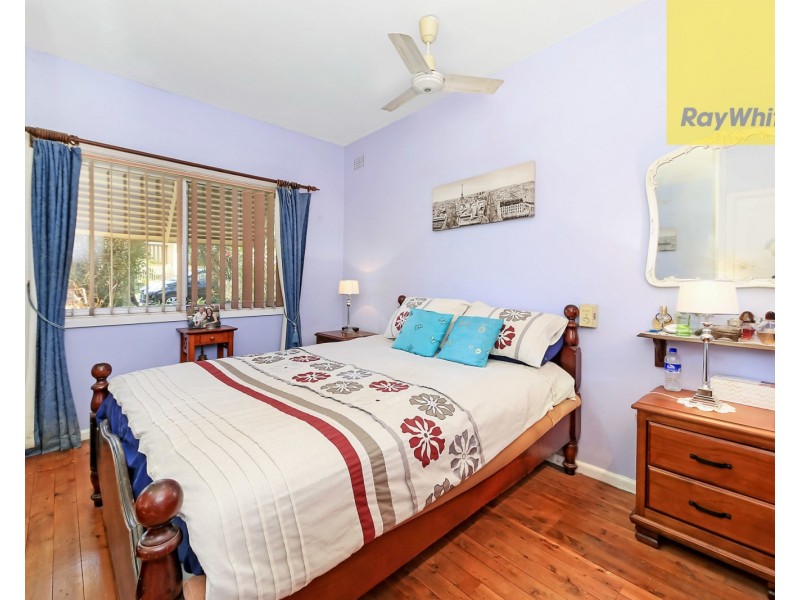 4 Paul Crescent, South Wentworthville NSW 2145