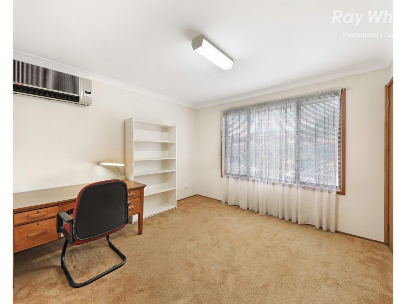 36 Pye Street, Westmead NSW 2145