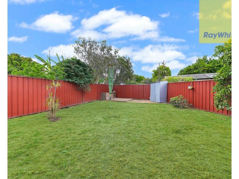 4 Highland Avenue, Toongabbie NSW 2146