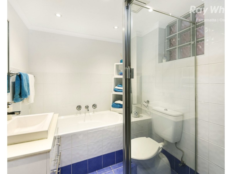 303/33-35 Cowper Street, Parramatta NSW 2150