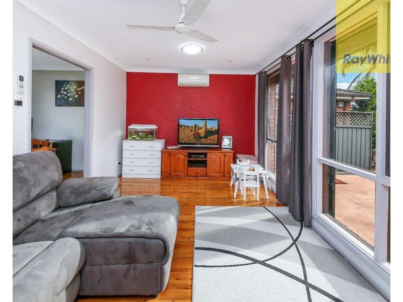 75 Chanel Street, Toongabbie NSW 2146