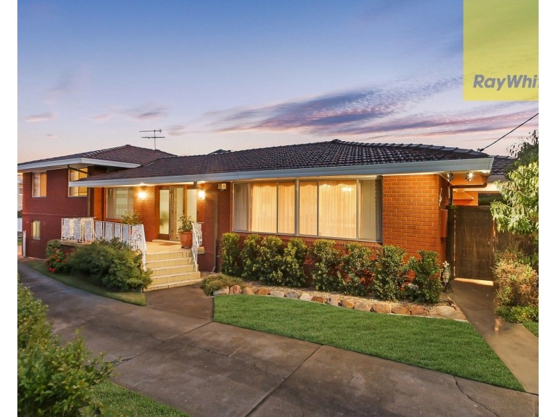 4 The Circle, Oatlands NSW 2117