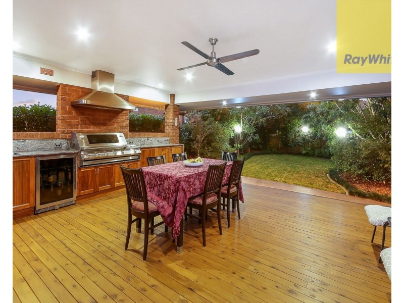 4 The Circle, Oatlands NSW 2117