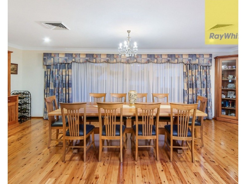 4 The Circle, Oatlands NSW 2117