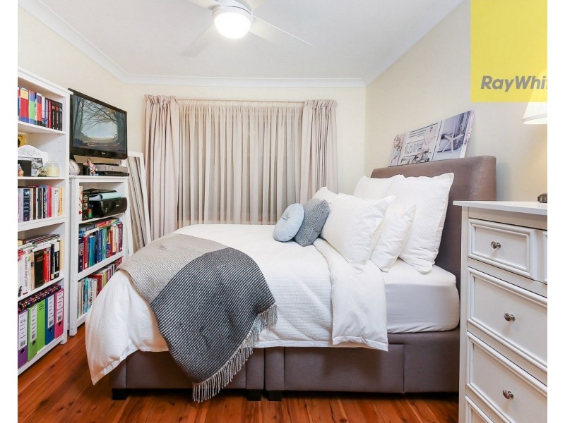 4 The Circle, Oatlands NSW 2117