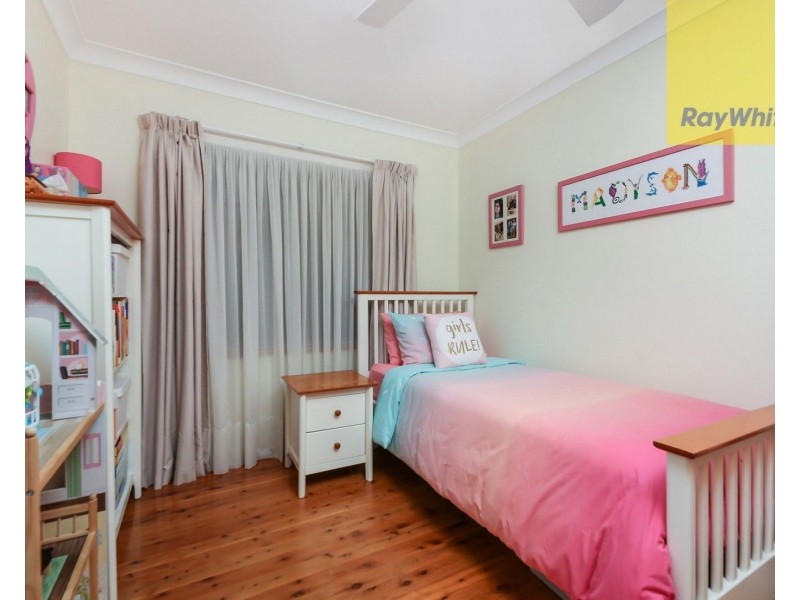 4 The Circle, Oatlands NSW 2117