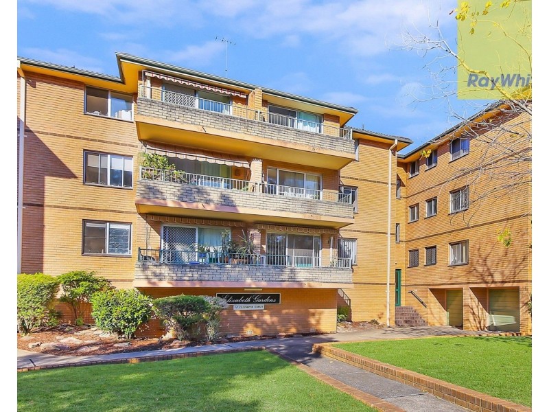15/10 Elizabeth Street, Parramatta NSW 2150