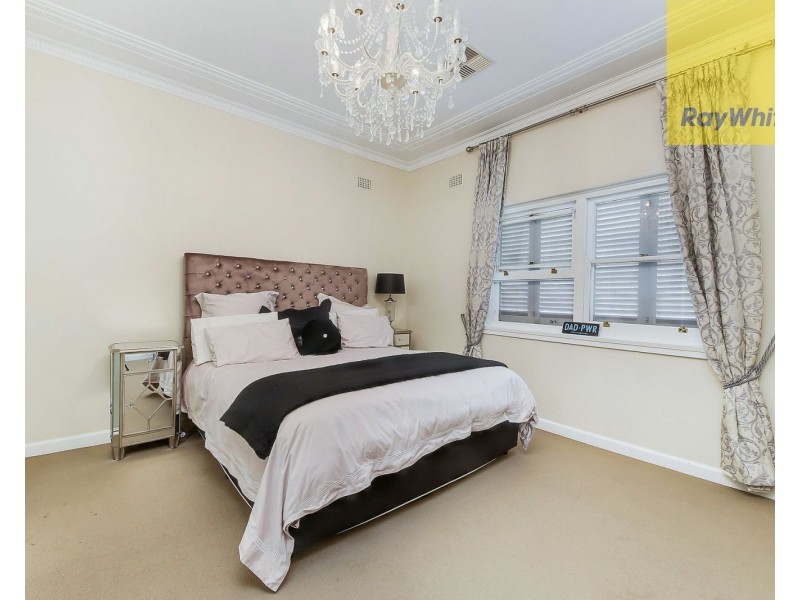 6 Gollan Avenue, Oatlands NSW 2117