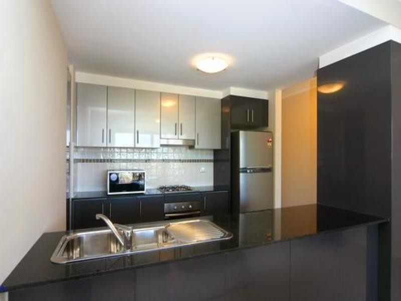 403/10 Refractory Court, Holroyd NSW 2142