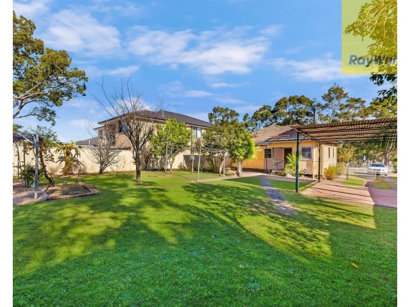 64 Redbank Road, Northmead NSW 2152