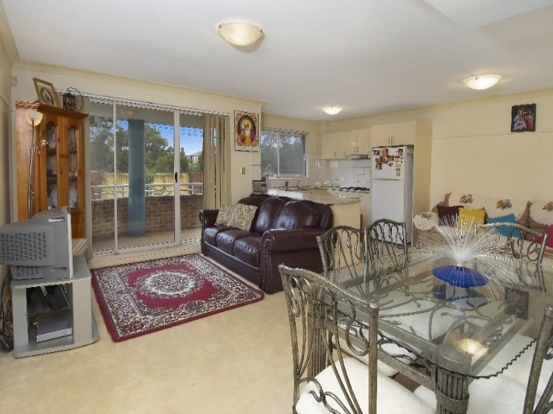 9/5-7 tottenham Street, Harris Park NSW 2150