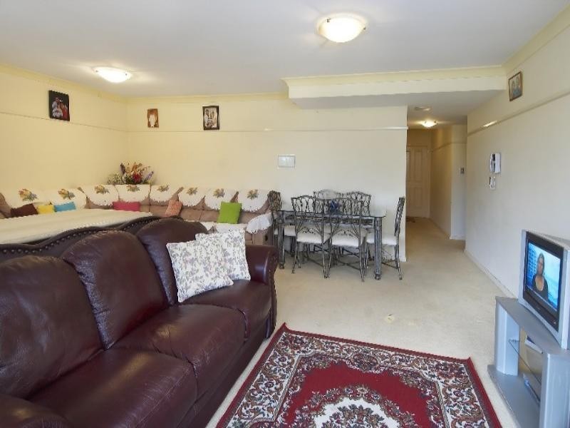 9/5-7 tottenham Street, Harris Park NSW 2150