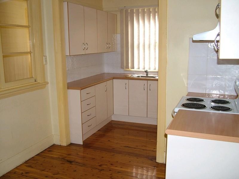 8 Good Street, Westmead NSW 2145