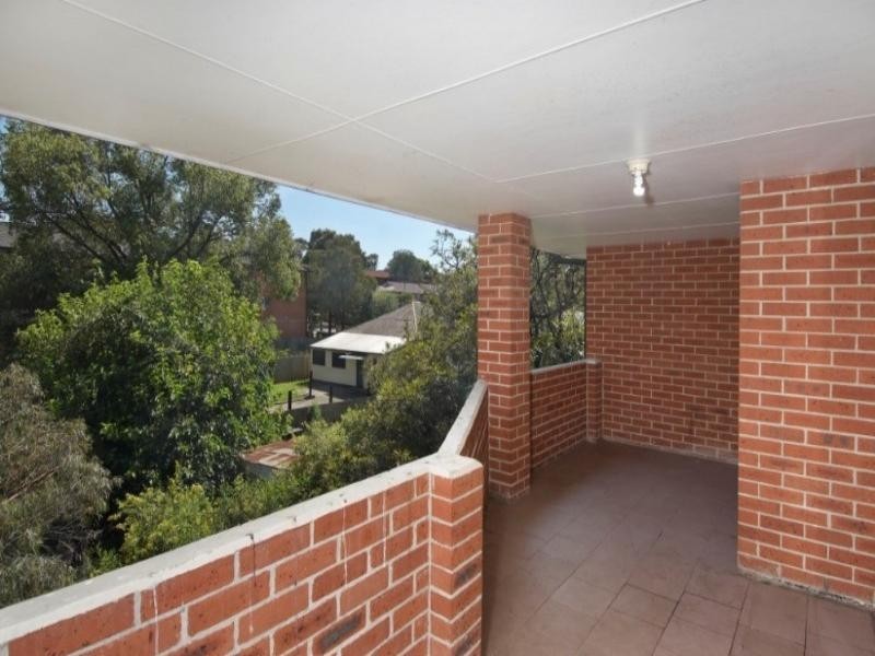 10/4-6 Wigram Street, Harris Park NSW 2150