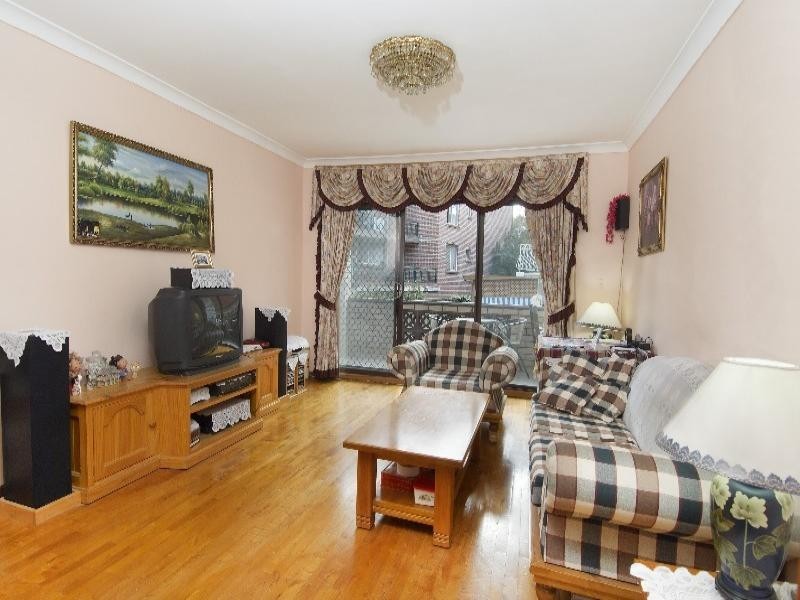 27/24-28 Wigram Street, Harris Park NSW 2150