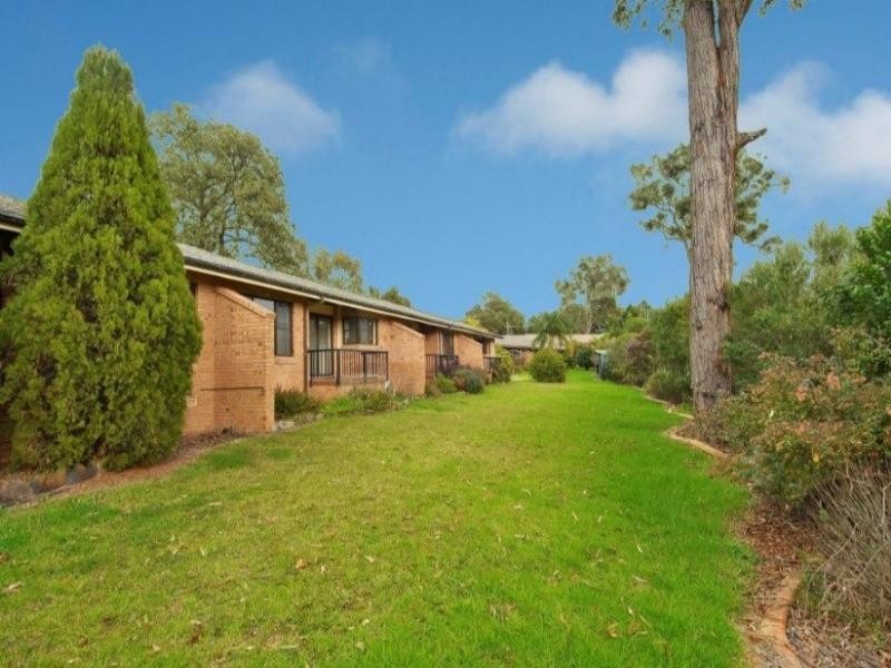 2 Centenary Avenue, Northmead NSW 2152