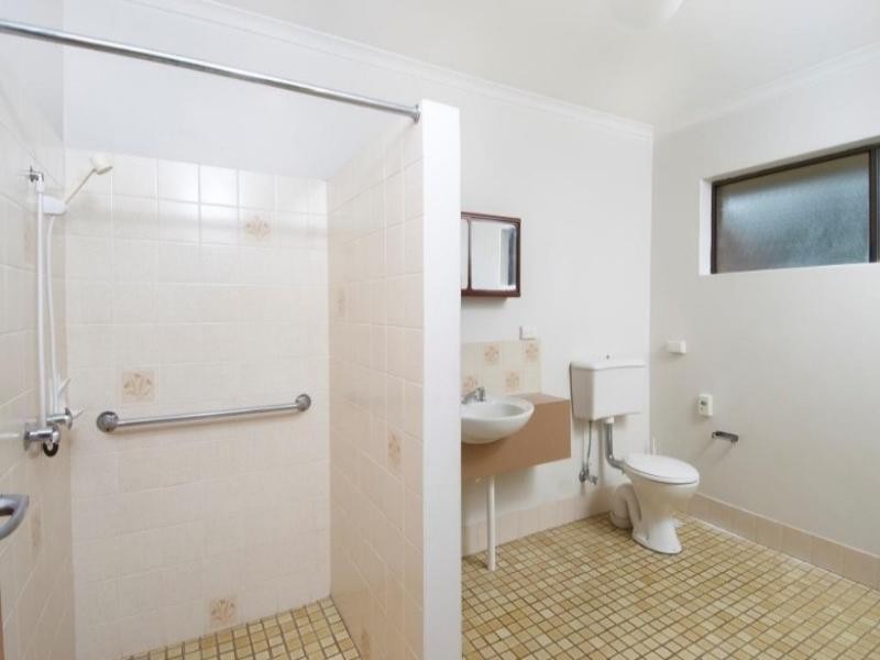 2 Centenary Avenue, Northmead NSW 2152