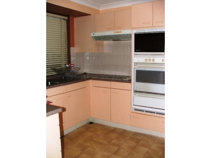 19a Napier Street, Westmead NSW 2145