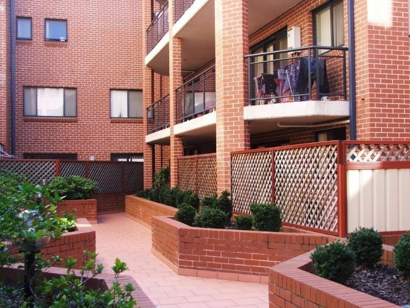 13/12 Kendall Street, Parramatta NSW 2150