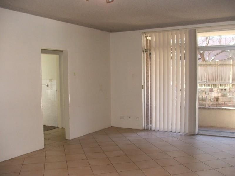 12/11 Allen Street, Harris Park NSW 2150