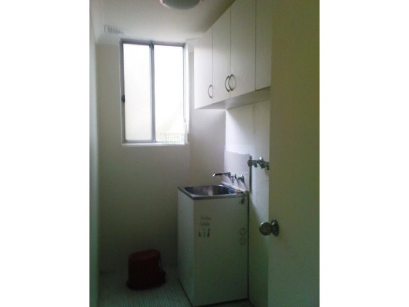 12/11 Allen Street, Harris Park NSW 2150