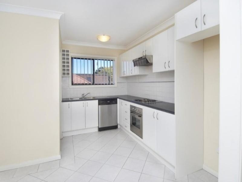 2/20 Crown Street, Harris Park NSW 2150