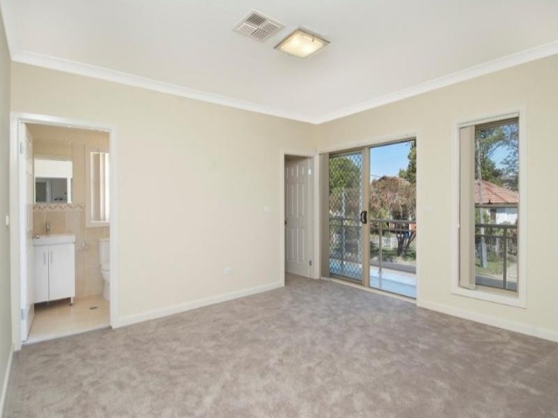 17 Second Avenue, Toongabbie NSW 2146