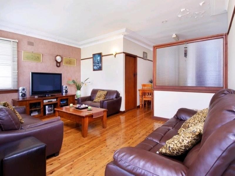 73 Essington Street, Wentworthville NSW 2145