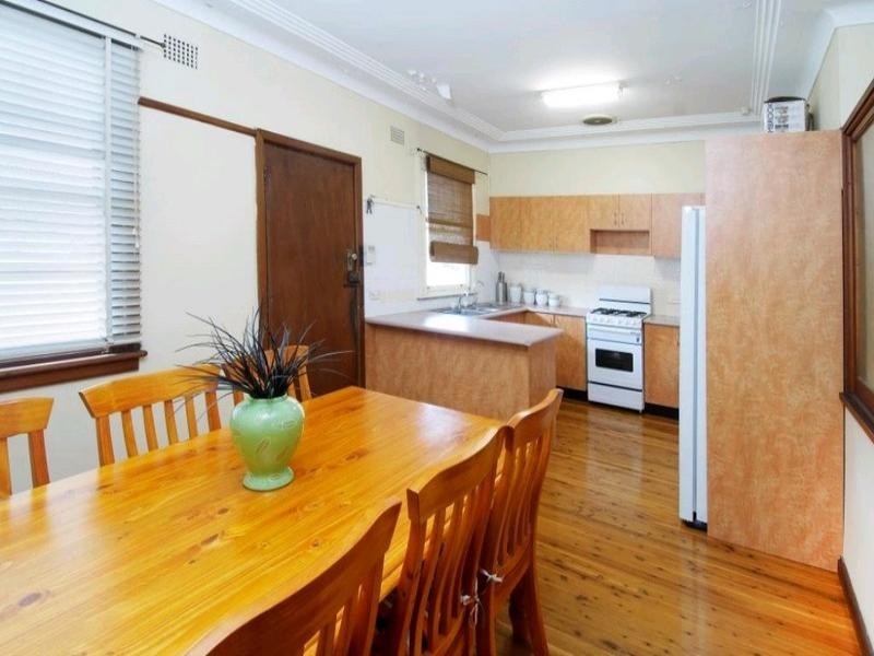 73 Essington Street, Wentworthville NSW 2145