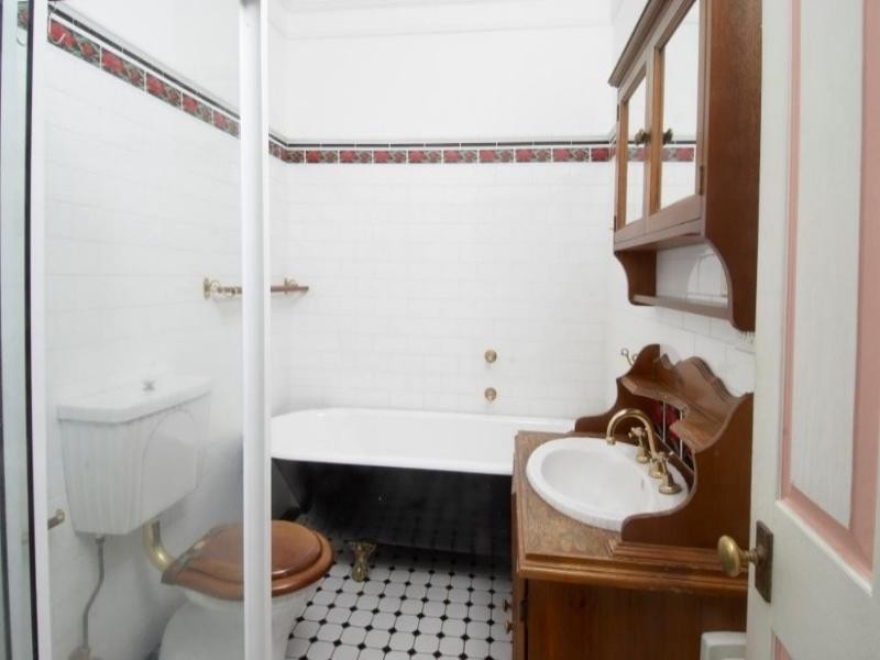 8 Irving Street, Parramatta NSW 2150