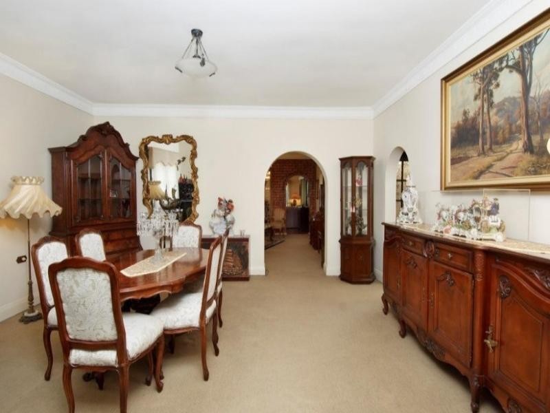 8 Fraser Street, Westmead NSW 2145