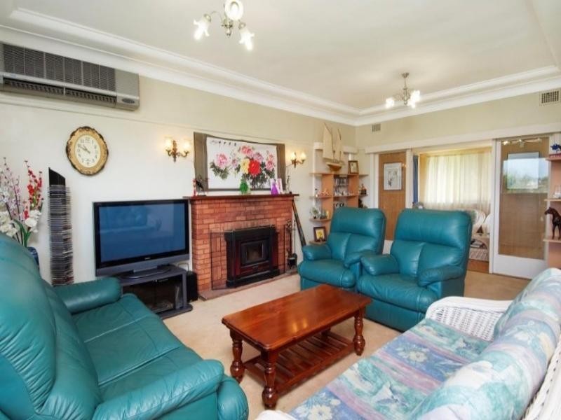 13 Page Street, Wentworthville NSW 2145