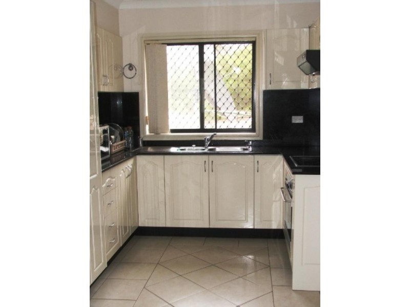 33 Oramzi Road, Girraween NSW 2145