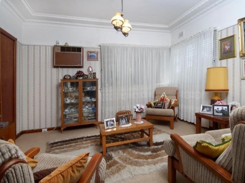 2 Davidson Road, Guildford NSW 2161