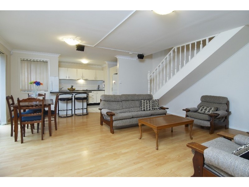 1/165 Targo Road, Girraween NSW 2145