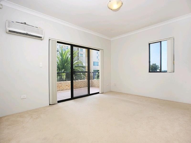 4/1-3 Virginia Street, Rosehill NSW 2142