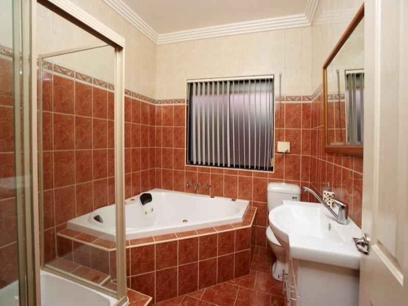 11 Frederick Street, Pendle Hill NSW 2145