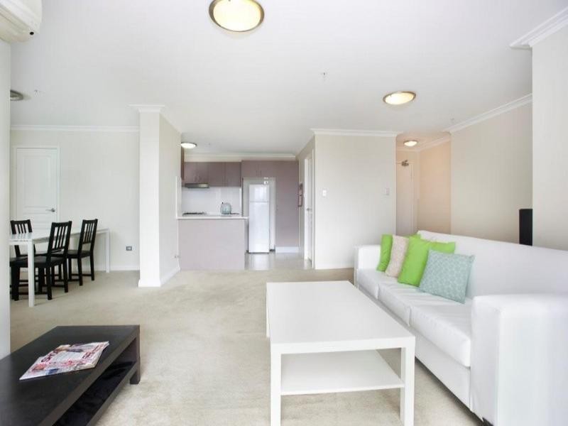 1010/91-101 Bridge Road, Westmead NSW 2145