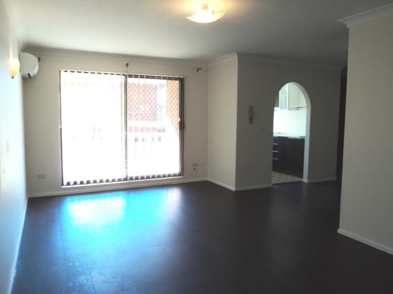8/23 Crown Street, Granville NSW 2142
