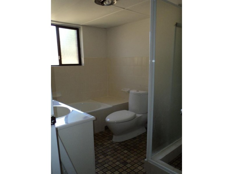 8/23 Crown Street, Granville NSW 2142