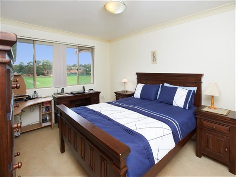 2/11-17 Banks Street, Mays Hill NSW 2145