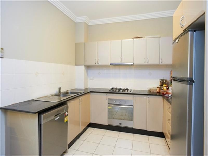 1/2-4 Reid Avenue, Westmead NSW 2145