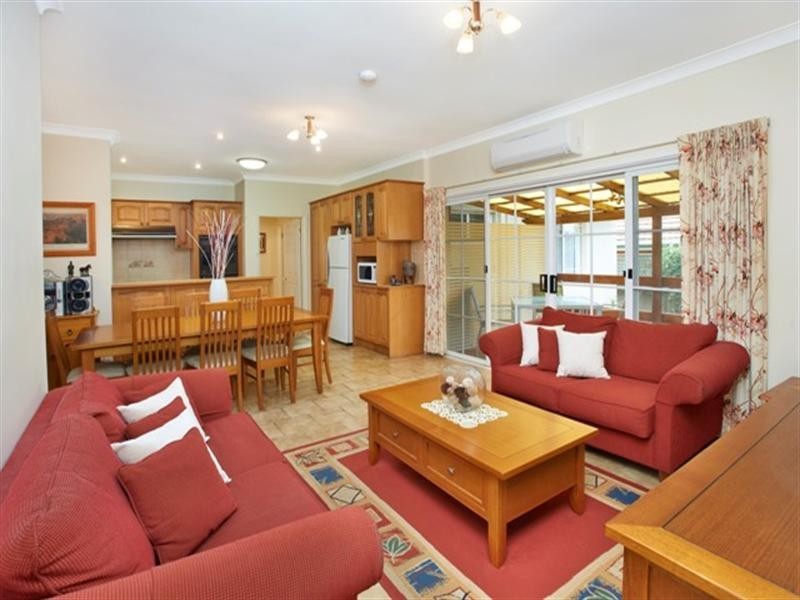 25 Austral Avenue, Westmead NSW 2145