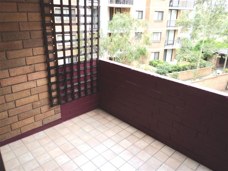 20/15 Good Street, Westmead NSW 2145