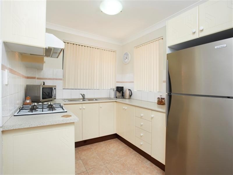 6/42-46 Treves Street, Merrylands NSW 2160