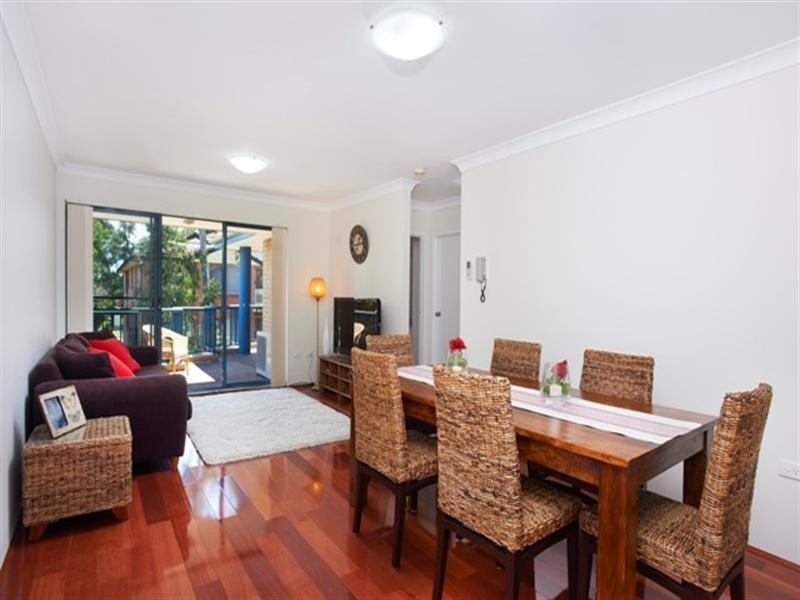 6/42-46 Treves Street, Merrylands NSW 2160