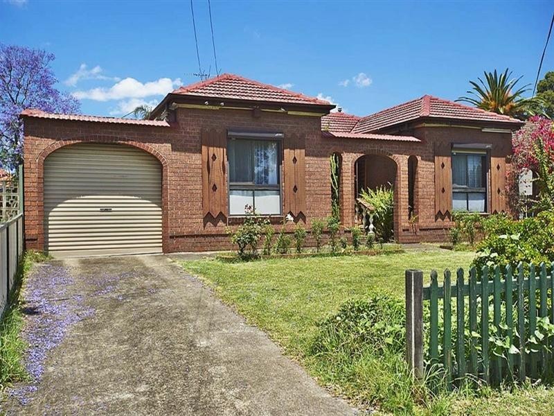 6 Bethel Street, Toongabbie NSW 2146